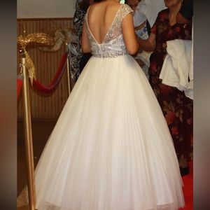 Selling my sweet 15/Quince dress.